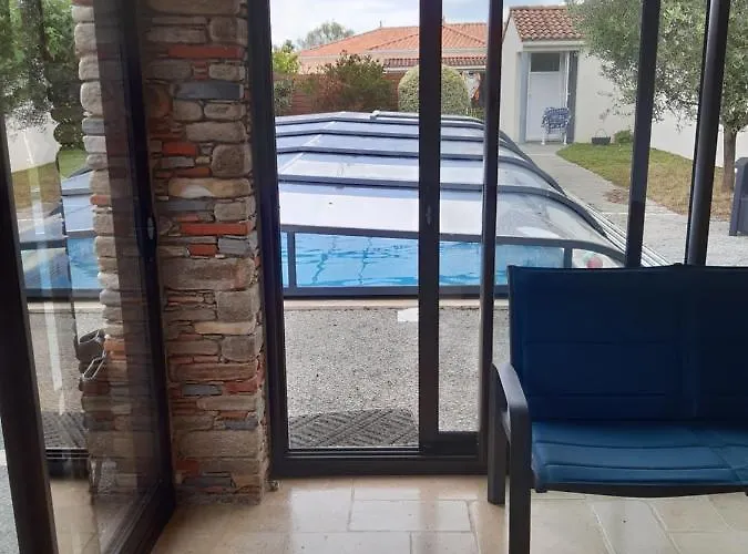 D'hote Le Bois Joli 住宿加早餐酒店